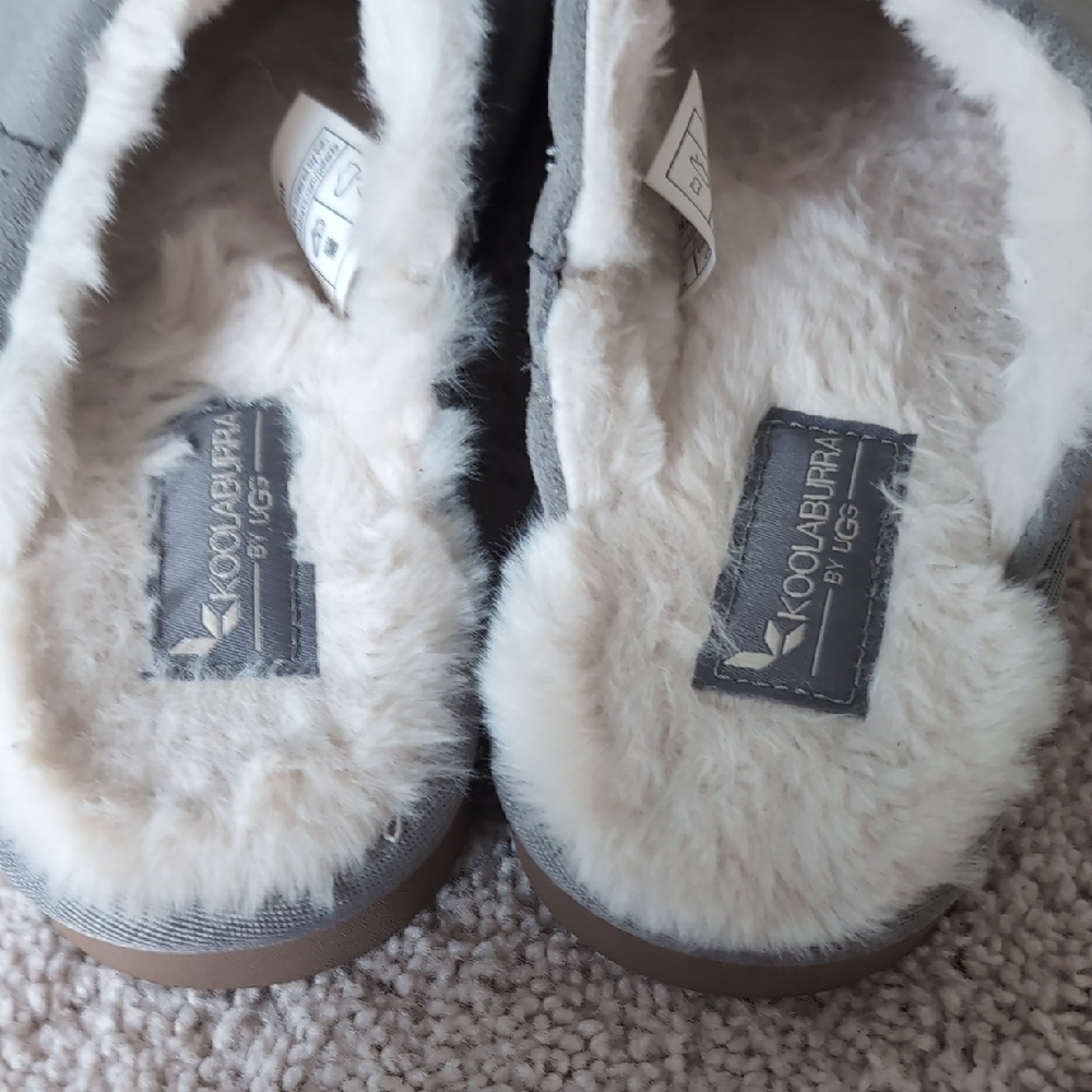 Koolaburra by UGG Gray Suede Slippers - Picture 2 of 4